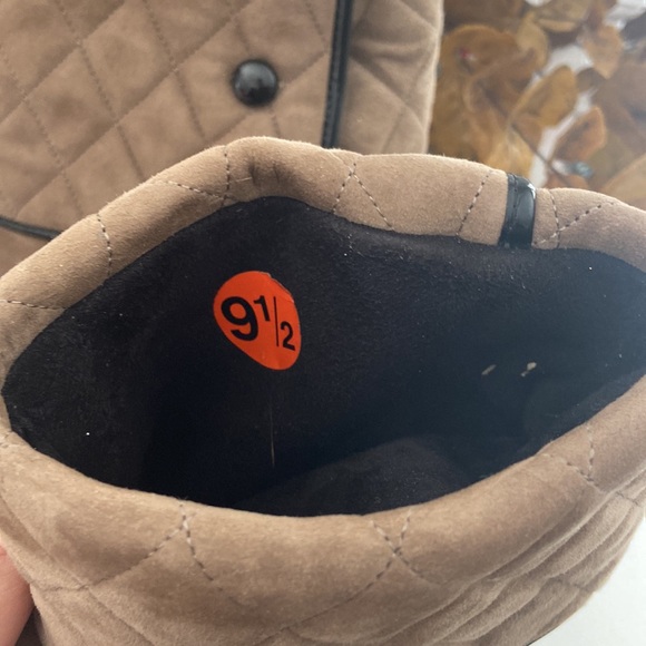 Aerosoles “ Alpha Ray” Spat Booties - Picture 7 of 10